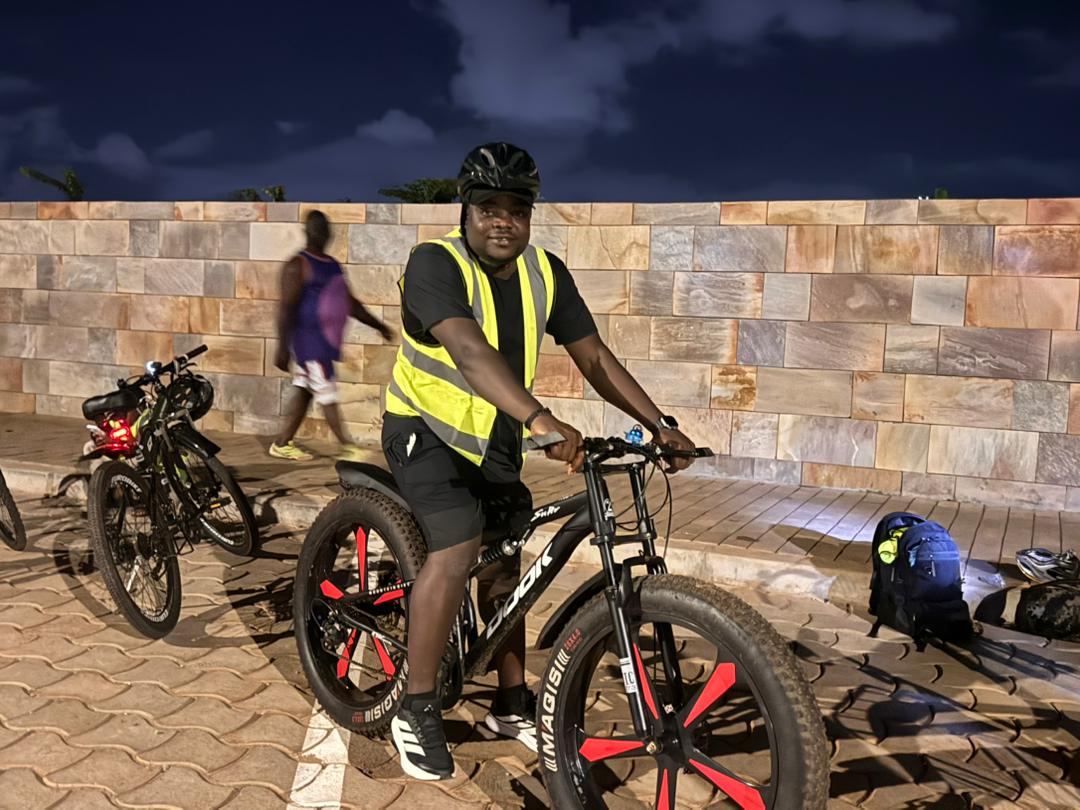 Semaine 2 · Rider After6 sur fat bike Look prêt pour le night ride