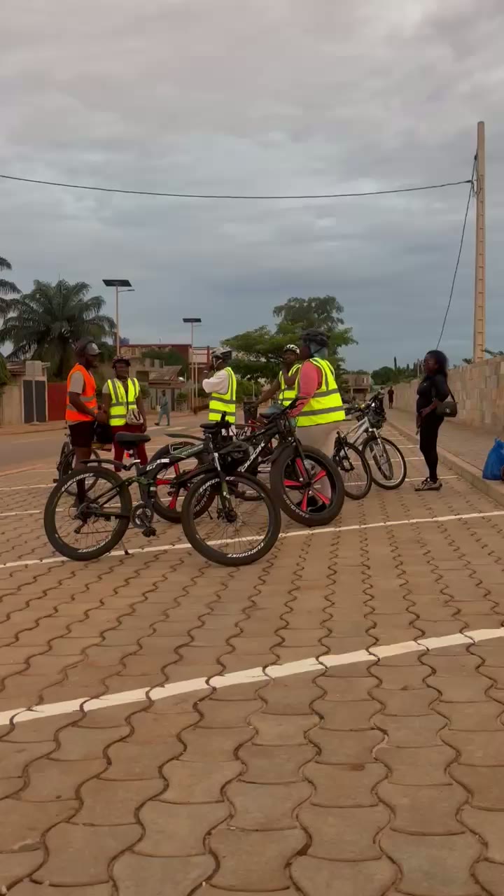 Semaine 2 · Vidéo du night ride After6 Riders à Calavi